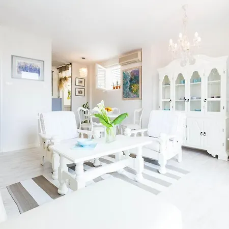 Apartamento Azzurro 4 Stars *