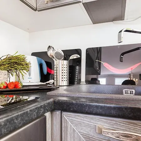 Azzurro 4 Stars * Zadar