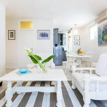 Apartment Azzurro 4 Stars *